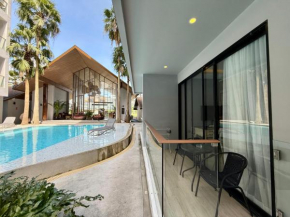 Poolside 1 Bedroom, 10 mins walk to beach